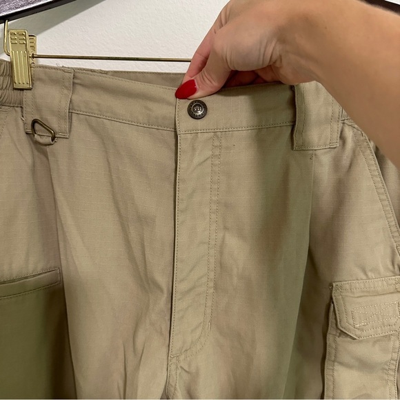 5.11 Tactical Series Pants Men's 34/32 Cargo Khaki Uniform Work Hike Hunt - Picture 10 of 10